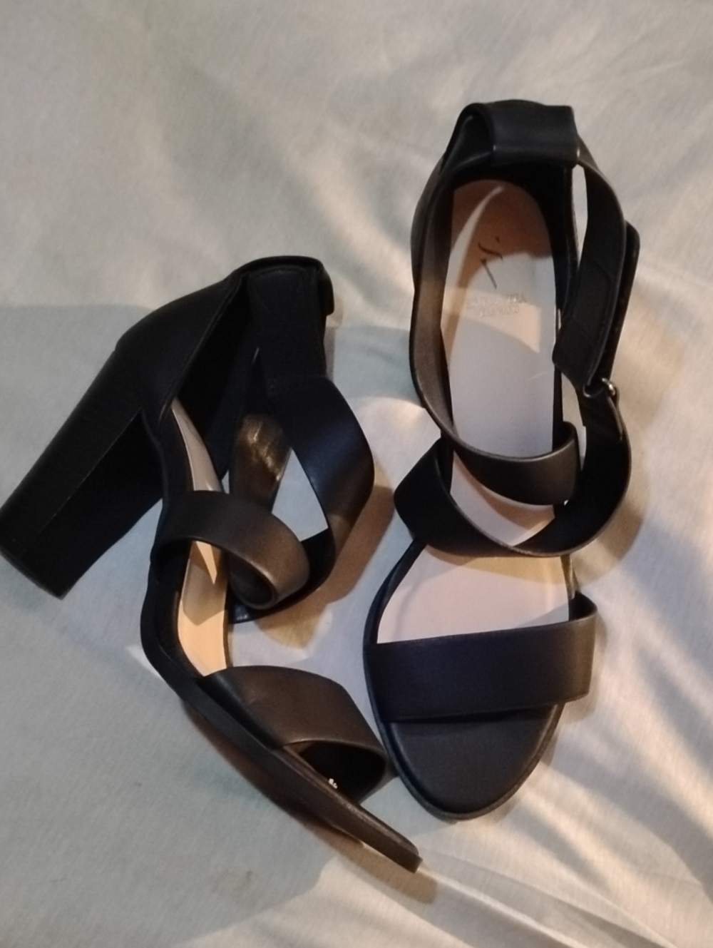 Simply Vera Vera Wang Black Strappy Block Heel Sandals